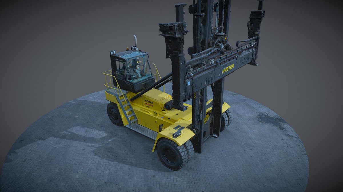 Hyster empty handler — port terminal equipment