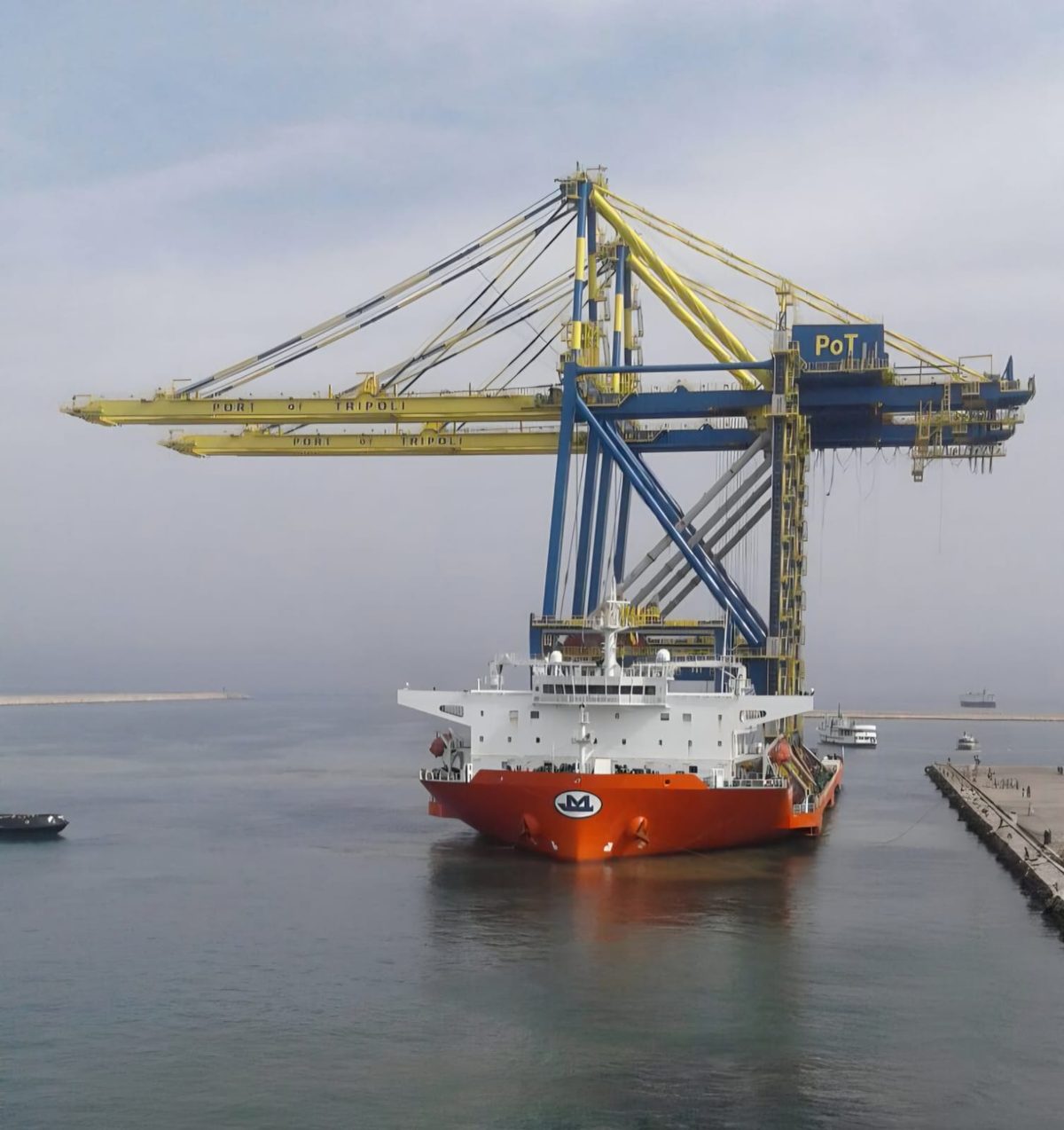 STS crane delivery at Port of Tripoli — P.M.O.